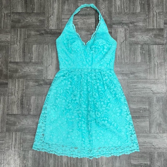 David's Bridal Dresses & Skirts - David’s Bridal F15263 Spa Lace Halter Dress Size 2